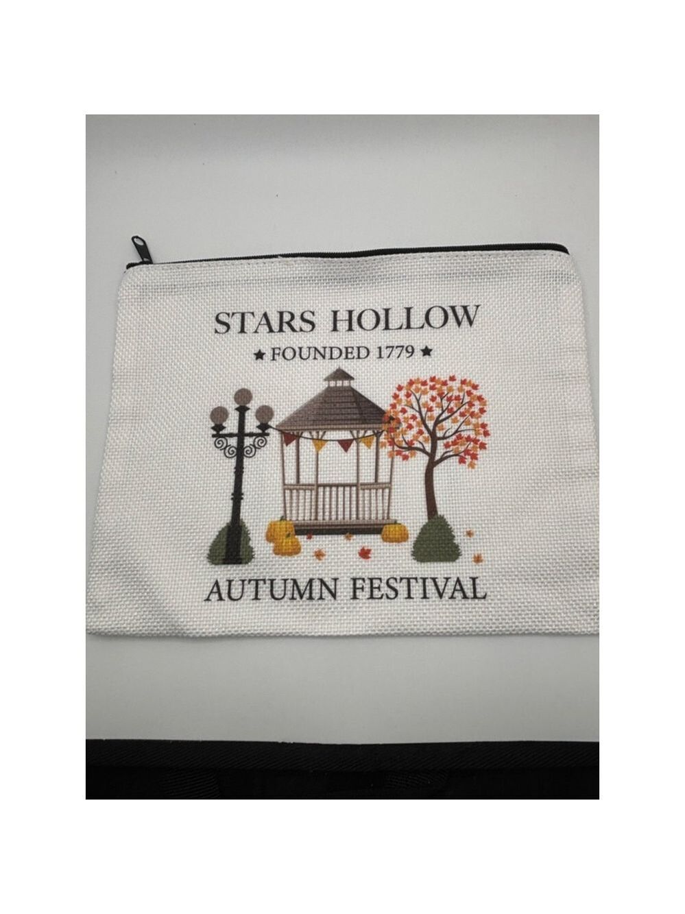 ✨5/$25✨Gilmore Girls Stars Hollow Cosmetic Bag NWOT